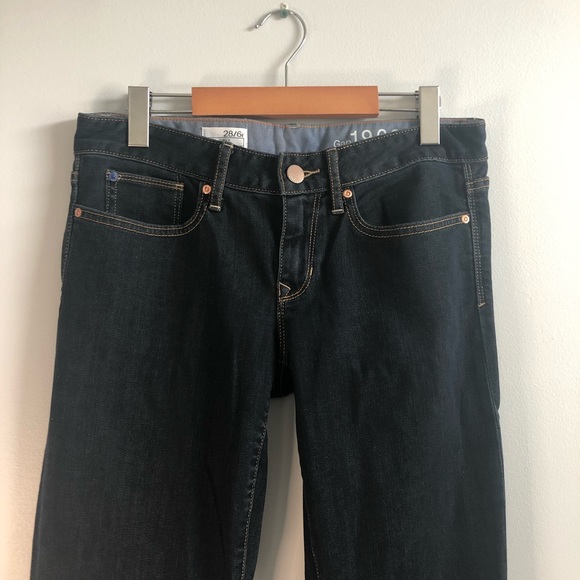 GAP Curvy Flares (size 28/6R) - Picture 2 of 10